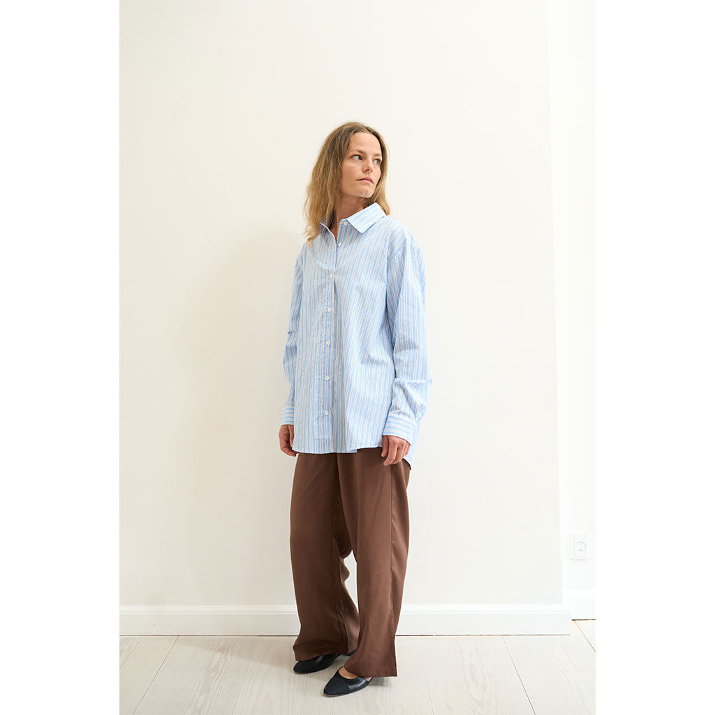 Sanne oversize shirt GOTS organic cotton light blue striped