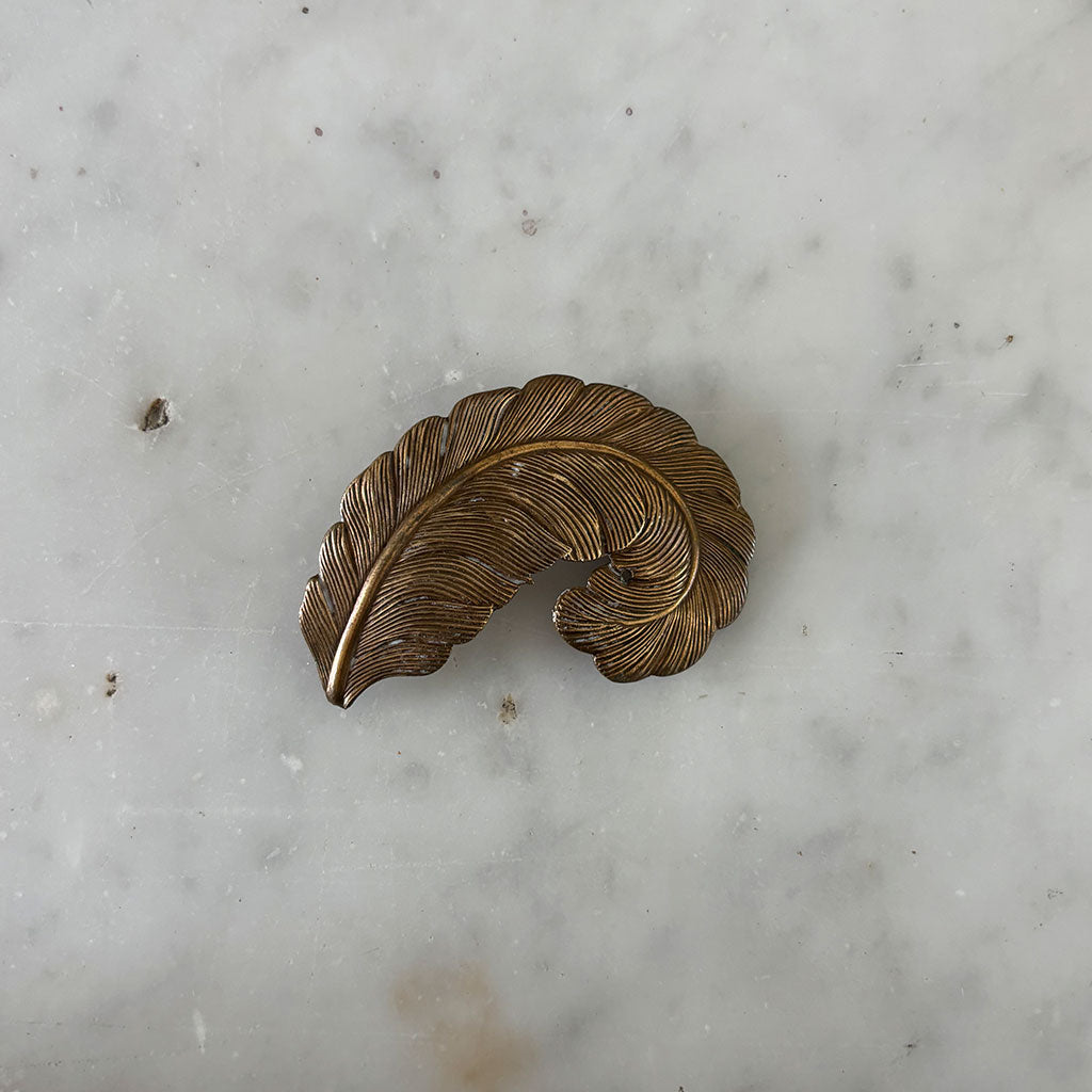 ATELIER Paris Broche med fjer