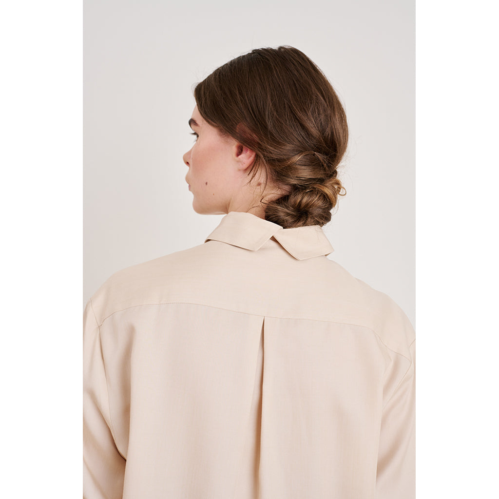 Sanne oversize Tencel shirt light beige