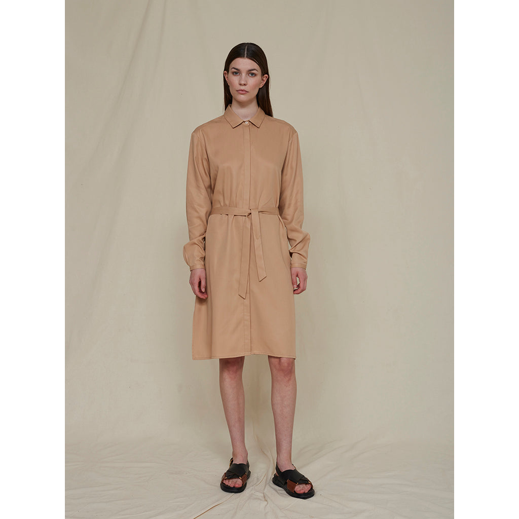 Schulz-by-crowd-dilby-dress-beige-tencel-belt